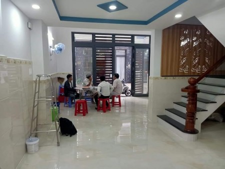 Chỉ 4.7 tỷ sở hữu ngay căn nhà giá rẻ 3 tầng tại Hồ Văn Long, Tân Tạo, Bình Tân