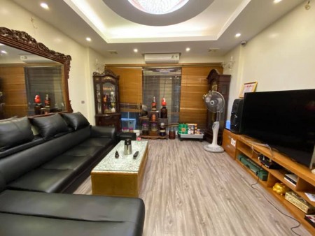 Bán nhà lô góc cực đỉnh, kinh doanh văn phòng, vỉa hè trước nhà ô tô tránh, khu dân cư