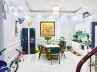 Bán nhà nguyên căn Tư Đình, khu dân cư đông dân trí cao, dt 41m2, đúc 4 tầng, giá 4 tỷ