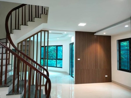 Bán nhà Kiến Hưng diện tích sử dụng 50m2 5 tầng ô góc ô tô vỉa hè kinh doanh, giá chỉ 6.6 tỷ
