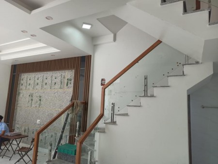 Cực phẩm miếu 2 xã, 4 tầng diện tích sử dụng 50m2 giá chỉ 2,1 tỷ, mặt tiền 4m, sổ sẵn
