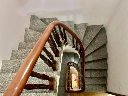 Nhà cạnh trường Cát Linh, ngập tràn sinh khí diện tích sử dụng 50m2 giá bán 4 tỷ 7