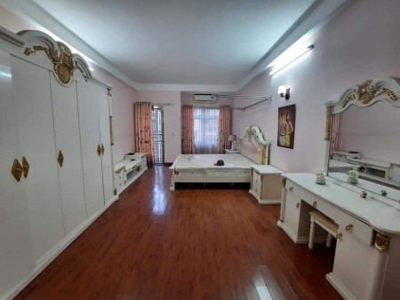 Bán nhà Lê Văn Thiêm Kinh doanh mọi hình thức ô tô đỗ cửa diện tích 50m2 giá 7.2 tỷ
