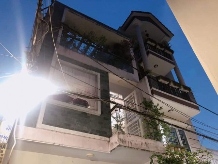 Bán nhà chính chủ nằm trên đường số 7, hẻm xe hơi 1 xẹt, diện tích 65m2, 3 tầng chỉ 6,7 tỷ