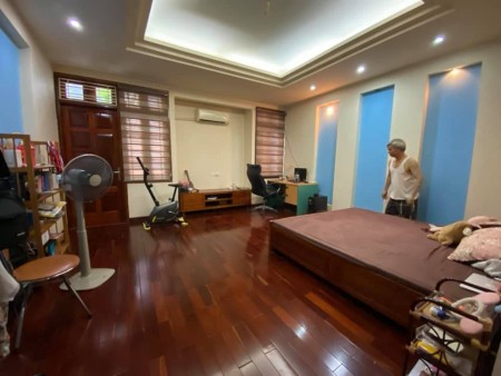 Bán nhà riêng Xuân Đỉnh, 4 tầng ở ngay, 2 thoáng, dt 64m2 giá 5,4 tỷ lh 0983753389