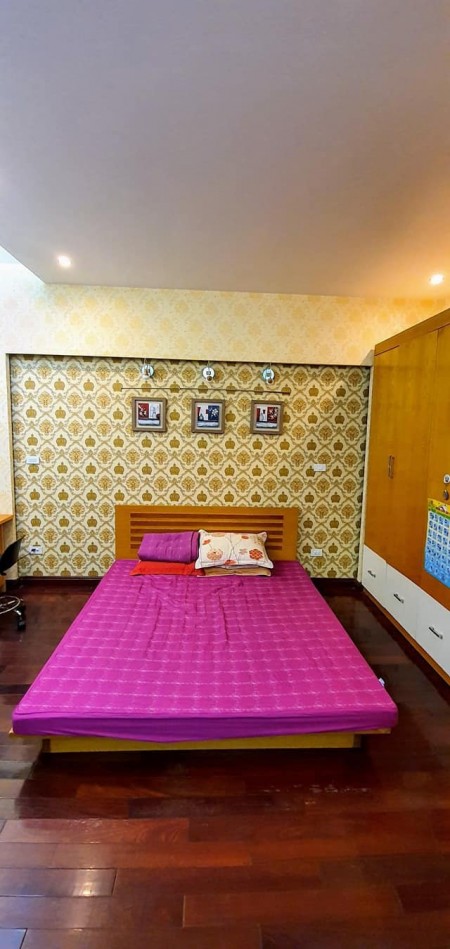 Bán nhà nguyên căn Trương Định, dt 35m2, 5 tầng, còn mới, vào ở luông, giá bán 3 tỷ