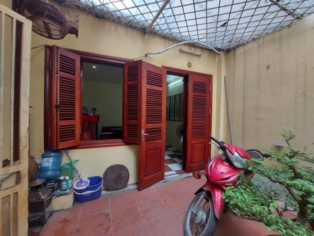 Bán nhà Tứ Liên Tây Hồ, giá 45 triệu/m2 diện tích 80m2 mt 4.4m lh 0973086353