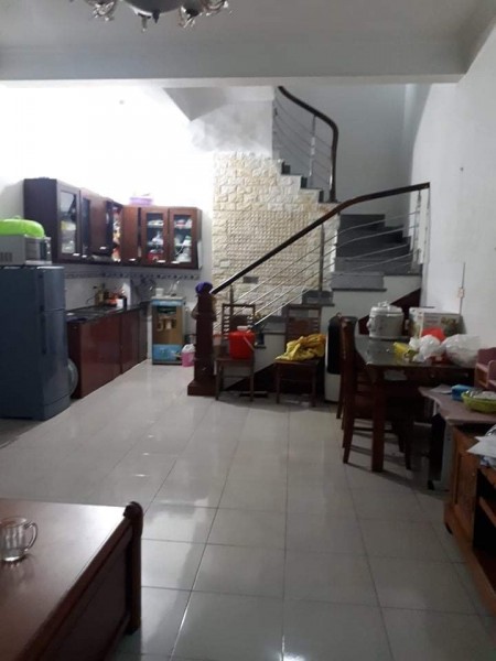 Bán nhà lô góc phố Thanh Nhàn, Hai Bà Trưng dt 55m2*3 tầng, ô tô gần giá chỉ hơn 3.5 tỷ