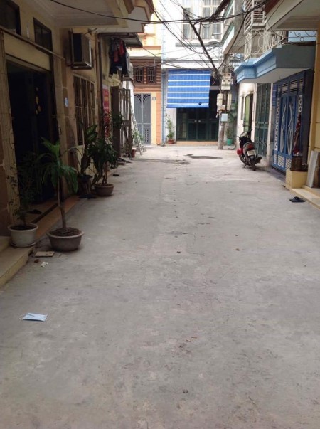 Bán nhà Đê Trần Khát Chân phân lô thoáng trước sau, diện tích 36m2, giá 2.35 tỷ