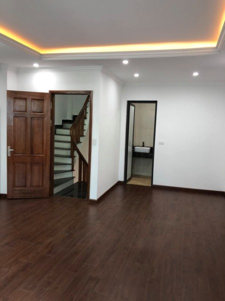 Bán nhà mặt phố quận Cầu Giấy diện tích sử dụng 90m2 mt 4m kinh doanh giá 15.6 tỷ Lh 0386380199