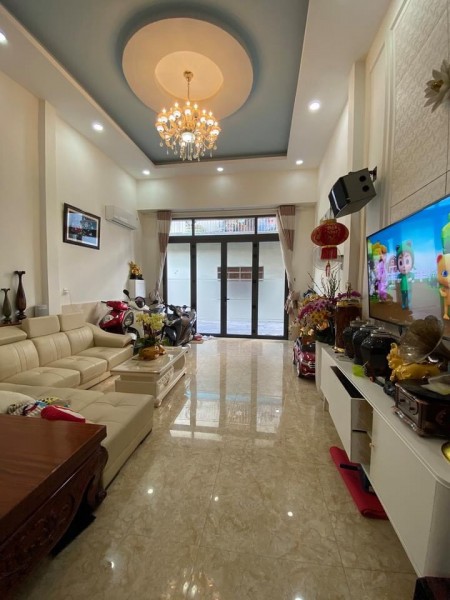 Bán gấp nhà mặt tiền đường số 6, dt 100m2, 2 mặt tiền, sát trường cấp 3, giá 7.5 tỷ