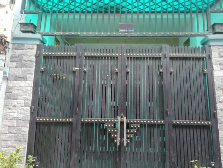 Nhà mới 3 tầng hiện đại gần trường trung học Phạm Văn Hai giá bán 6 tỷ, vị trí đẹp