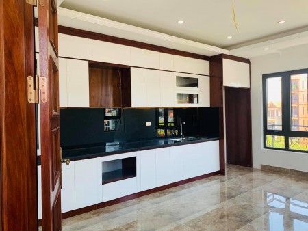 Nhà mặt phố Bùi Thị Xuân diện tích sử dụng 135m2, 12 tầng, mt 7,5m giá bán 115 tỷ