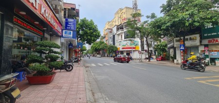 Bán nhà MP Sài Đồng - Long Biên, dt 60m, mặt tiền 4m. giảm 1.5 tỷ còn: 8.5 tỷ