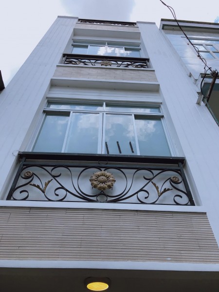 Nhà nguyên căn đường Số 25, phường 4, Quận 4, dt 28m2, 4 lầu đúc, gía 4.3 tỷ