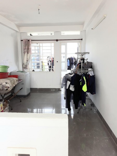 Bán nhà Đoàn Văn Bơ Quận 4, giá bán 9 tỷ, khu dân cư hiện hữu, xe ra vào thoải mái