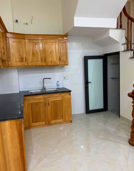 Cần bán gấp nhà Mậu Lương, Quận Hà Đông tiện ích quanh nhà, diện tích 57m2, giá 2.4 tỷ