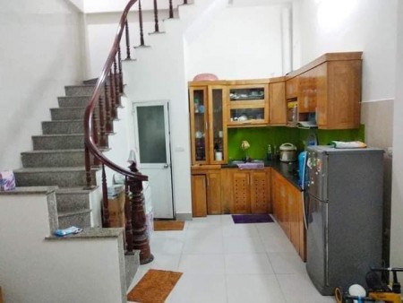 Bán gấp nhà chính chủ Lê Đức Thọ, ở ngay, diện tích 36m2, ô tô đầy đủ nội thất, giá 3.2 tỷ