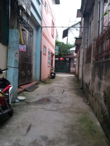 Cần bán nhanh mảnh đất giá hạt dẻ ở Kiêu Kỵ giá bán chỉ 1ty242. Lh: 0981752669