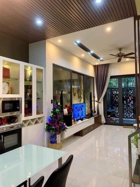 Bán nhà Yên Hòa, Dân trí tuyệt vời, khu an sinh tuyệt đỉnh, dt 56m2, giá bán 5.7 tỷ
