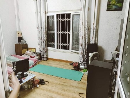 Bán nhà Phú Đô, bốn bước ra SVĐ Mỹ Đình 4 ngủ, giá hơn 2 tỷ, sổ đỏ cất kết sẵn giao dịch ngay