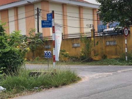 Bán đất thổ cư ngay trường tiêu học Nhuận Đức Củ Chi diện tích sử dụng 130m2 giá bán chỉ 1,8 tỷ