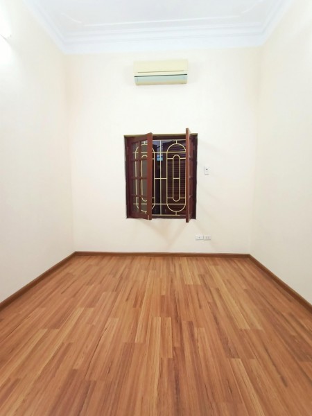 Cần bán nhà riêng, phân lô, dt 40m2, 4 tầng, giá 4.25 tỷ, phố Hạ Đình, Nguyễn Trãi, Thanh Xuân
