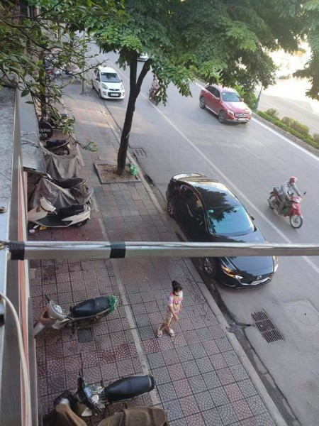 Đi đến slide 4