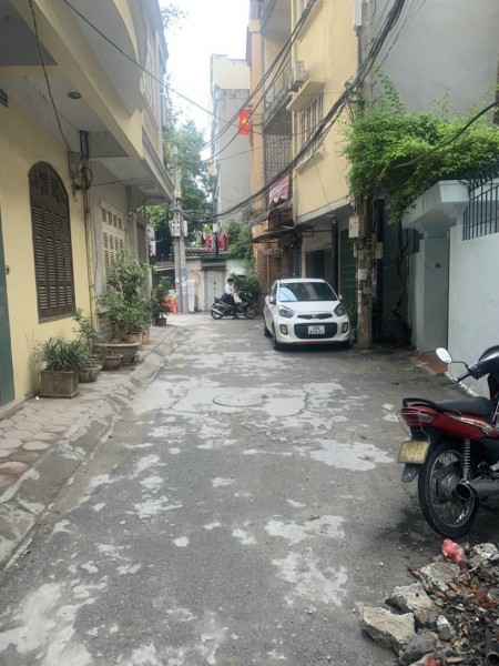 Bán nhà nguyên căn đẹp vào ở ngay, vài bước chân ra ô tô diện tích 42m2, giá bán 3.85 tỷ
