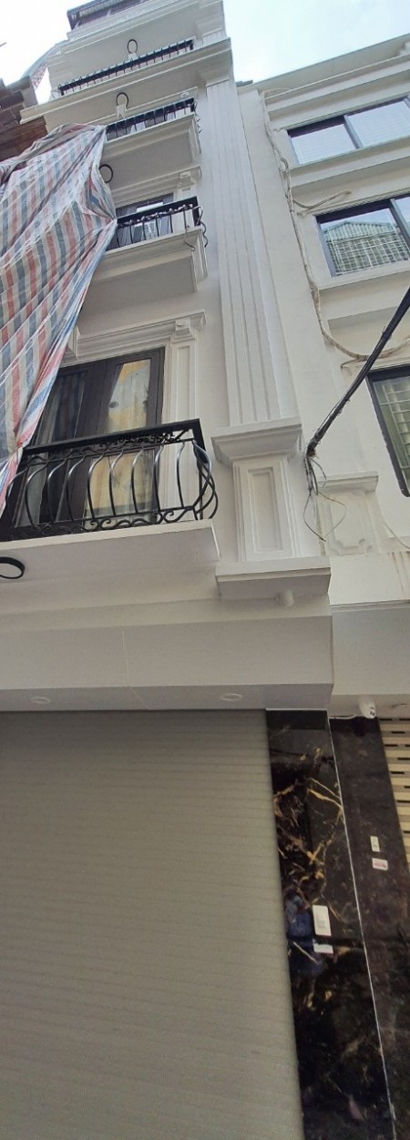 Bán nhà xây mới Ngọc Lâm diện tích 55m2, đúc kiên cố 6 tầng giá rẻ bao thị trường