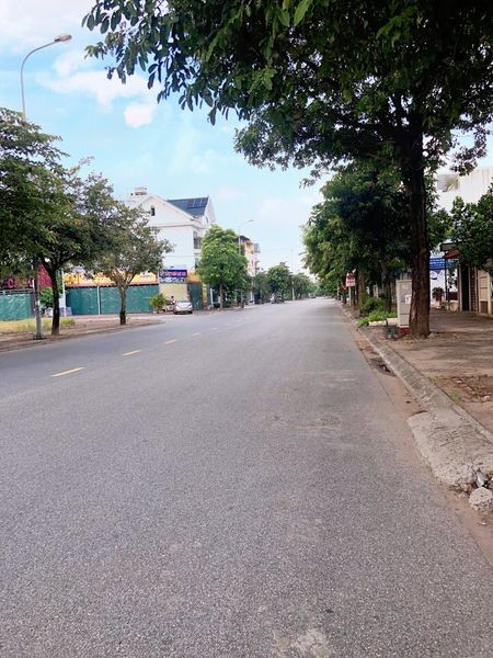 CỰC HIẾM! CHỈ 2.7 tỷ. Sở hữu lô đất vuông vắn đường Ô TÔ, cạnh KĐT 31ha – Trâu Quỳ