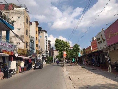 COVID khó khăn nên cần bán nhà kiên cố 4 tầng - Trục phố đường Trâu Quỳ, Gia Lâm, HN