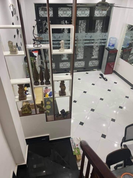 Bán nhà Đặng Văn Ngữ trung tâm Quận Đống Đa, diện tích 25m2, 5 tầng, giá 2.95 tỷ