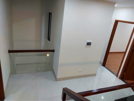 Bán nhà Quan Nhân ngõ nông mặt tiền 5,5m nhà nở hậu, phong thuỷ tốt, đúc 3 tầng kiên cố
