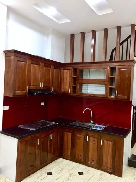 Bán nhà mới Ngọc Thụy, diện tích sử dung 36m2, giá bán 3.25 tỷ, sổ đỏ đẹp cất két
