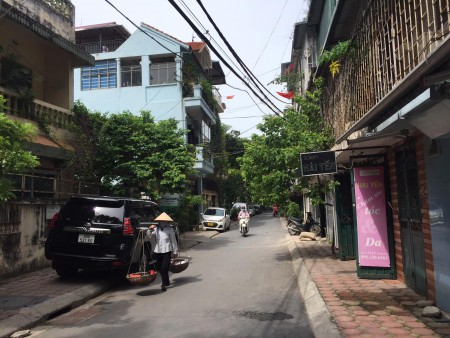 Kinh Doanh Đỉnh. Gara ÔTÔ. Đặng Văn Ngữ 65m2, 4 Tầng, MT 6.8m. Giá 10.6 tỷ.