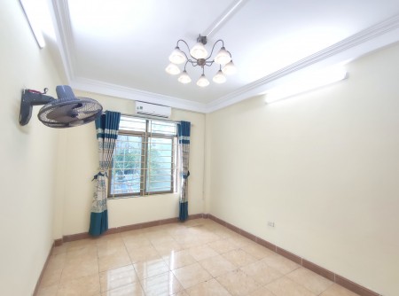 Bán nhà Giáp Nhị, Hoàng Mai gần ô tô tránh 4 tầng diện tích sử dụng 27m2 giá chỉ 2.45 tỷ
