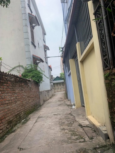 Đất Cổ Bi, Gia Lâm diện tích sử dụng 38m2 giá rẻ nhất luôn chỉ 1.28 tỷ liên hệ 0983253436