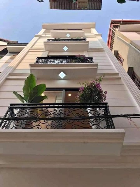Bán nhà mặt ngõ đường Láng Đống Đa gần Cầu Giấy dt 50m2, 5 tầng giá 5.2 tỷ lh 0902224679