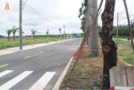 Chủ ra gấp lô đất diện tích sử dụng 85m2 mặt tiền đường D3, sổ hồng riêng, giá 9 triệu/m2