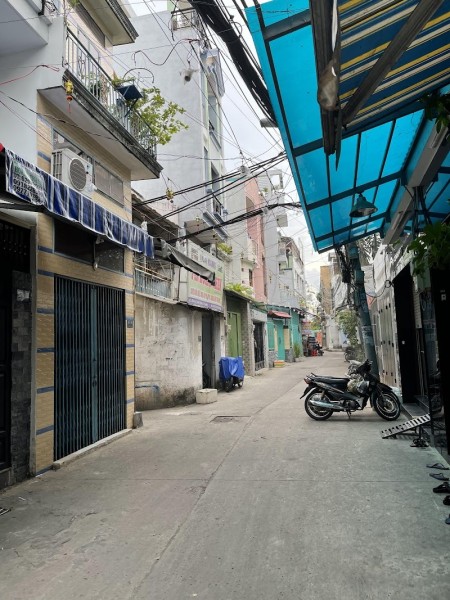 Bán nhà 36m2, 1 lầu, giá 5,3 tỷ đường Lạc Long Quân, P.8, Tân Bình.