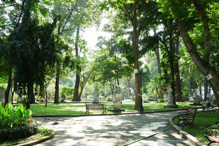 Phân lô, có gara ô tô view công viên, bán nhà Giang Biên giá nhỉnh 4 tỷ, đúc 5 tầng