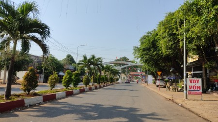 Đất giáp ranh Khu Công Nghiệp, giá bán 700 triệu, pháp lí đầy đủ, sổ riêng từng nền