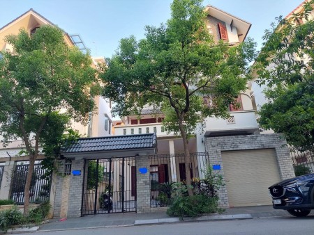 CHỦ sang Mỹ ở với con, Bán biệt thự Hoa Hồng ĐTM Việt Hưng, đẳng cấp xa hoa, sống miễn chê
