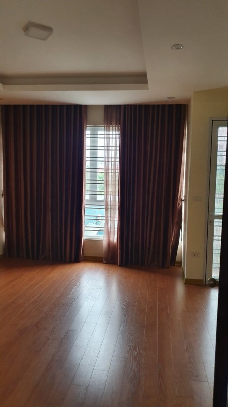 Phân lô ngày Big C, đầy đủ tiện ích, diện tích 55m2 đúc 5 tầng giá bán chỉ hơn 10 tỷ