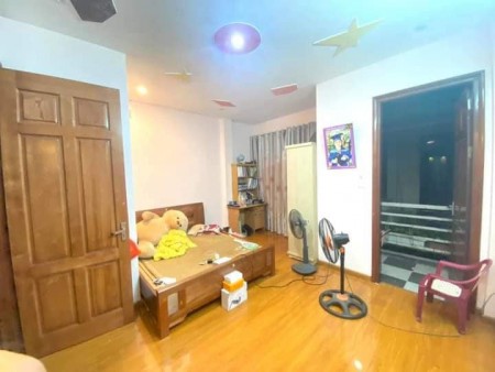 Nhà đẹp , Kinh doanh xịn .Đường Hoàng Mai, Quận Hoàng Mai, Hà Nội diện tích 50m2 giá 7.5 Tỷ