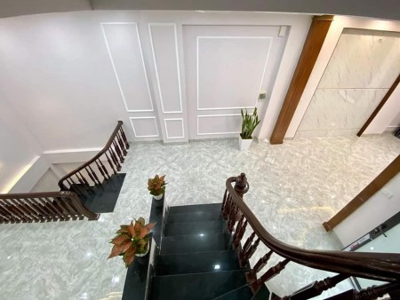 Bán Nhà Gần Mặt Phố Nguyễn Văn Lộc, Hà Đông, diện tích 40m2, 5 tầng, giá bán 8.7 tỷ