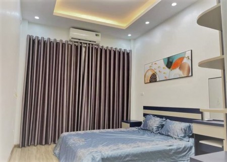 Mặt phố Nguyễn Khang - Cầu Giấy, dt 55m, mt 5.8m kinh doanh, thông sàn, giá 10 tỷ 8