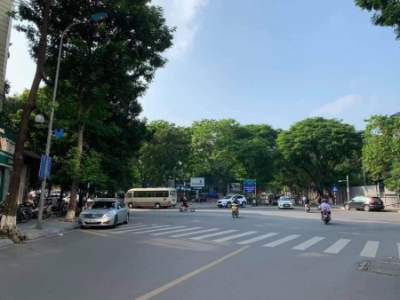 Mặt Phố Vạn Bảo, Ba Đình, KD Thịnh, Mặt Tiền Phát, Vỉa Hè Đá Bóng, Giá Nhỉnh 4 Tỷ.
