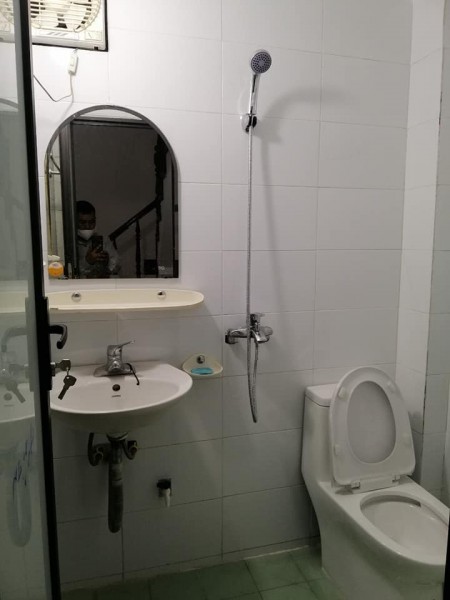 Bán nhà ngõ Mai Hương Quận Hai Bà Trưng dt 34m2, 4 tầng giá 3x tỷ, nhà đẹp ở ngay